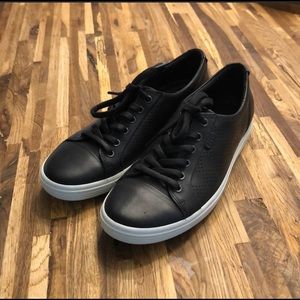 Ecco Soft 7 perforated sneaker.